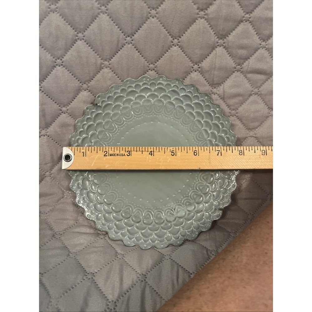 Anthropologie Scalloped Piecrust 8" Dessert Salad Plate 91813531 Grey Stoneware - Picture 4 of 4